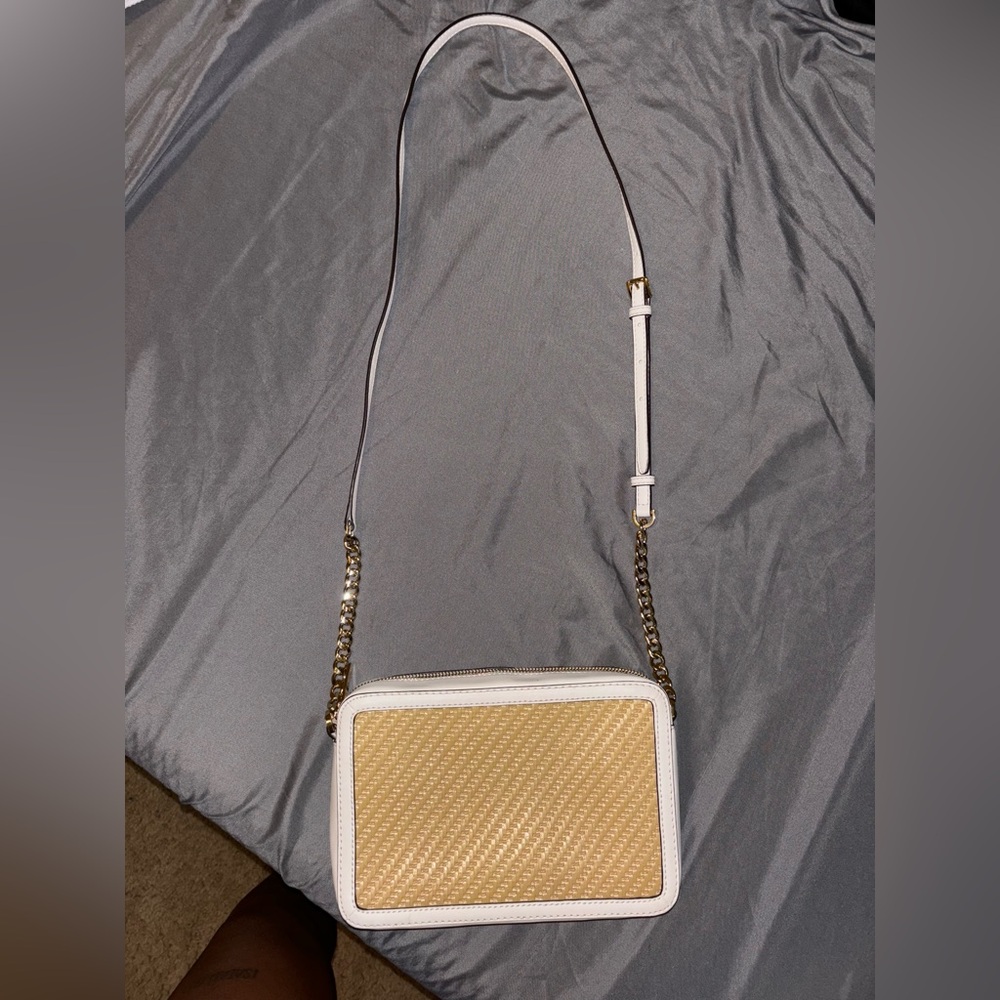 MK purse - Picture 2 of 3